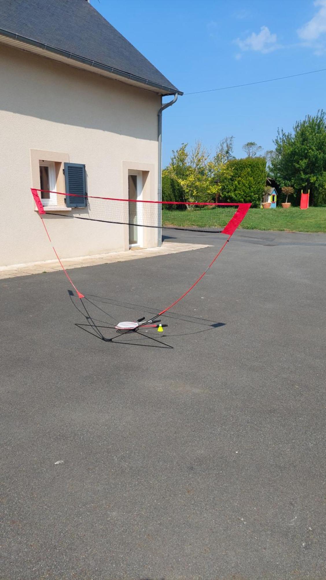 Le So Art, Grande Maison 4 Chambres, Terrain De Petanque, Grand Jardin Clos, Flipper, Babyfoot, Jeux Arcade, Ping Pong,1 Km Mer, Proche Golf, Port En Bessin, Bayeux Et Plages Du Debarquement, Adaptee Enfants Commes Luaran gambar