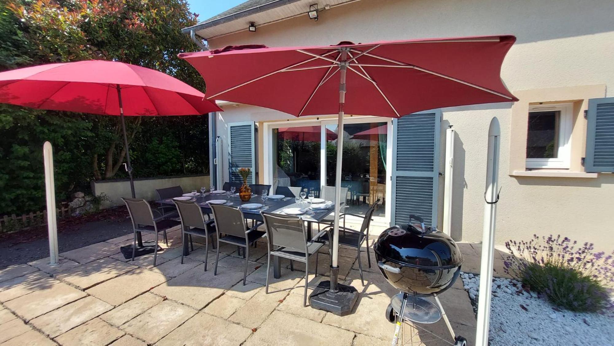 Le So Art, Grande Maison 4 Chambres, Terrain De Petanque, Grand Jardin Clos, Flipper, Babyfoot, Jeux Arcade, Ping Pong,1 Km Mer, Proche Golf, Port En Bessin, Bayeux Et Plages Du Debarquement, Adaptee Enfants Commes Luaran gambar