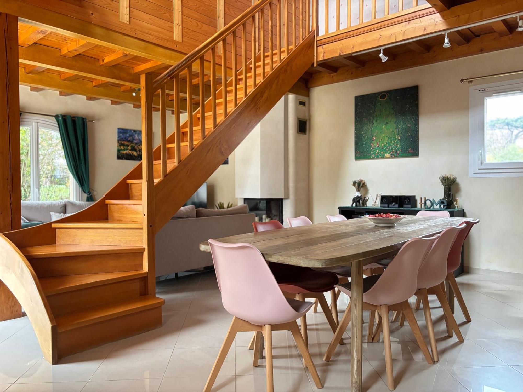 Le So Art, Grande Maison 4 Chambres, Terrain De Petanque, Grand Jardin Clos, Flipper, Babyfoot, Jeux Arcade, Ping Pong,1 Km Mer, Proche Golf, Port En Bessin, Bayeux Et Plages Du Debarquement, Adaptee Enfants Commes Luaran gambar